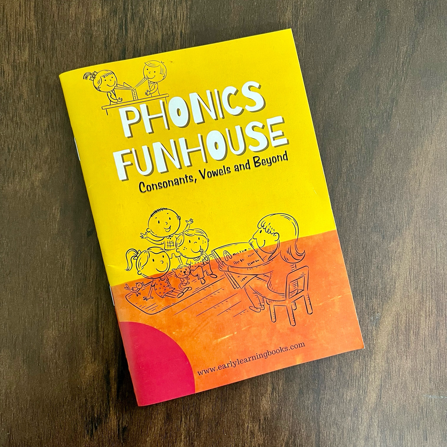 Deals @149 - Funhouse - A Reading book to master phonics .Suitable for 3-6 years